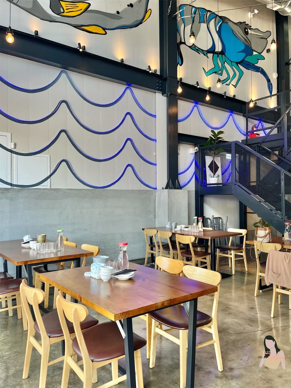 鴻龍宴活蝦餐廳搬進整艘船!台中新打卡餐廳再加一。好吃又好拍 - 第3張圖