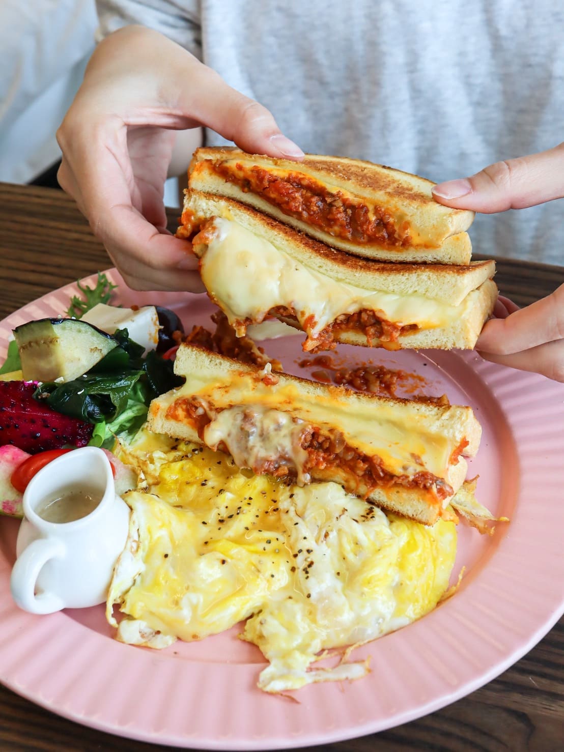 阿飛Brunch台中車站周邊必吃大份量早午餐。必點流心熱壓吐司 - 第14張圖