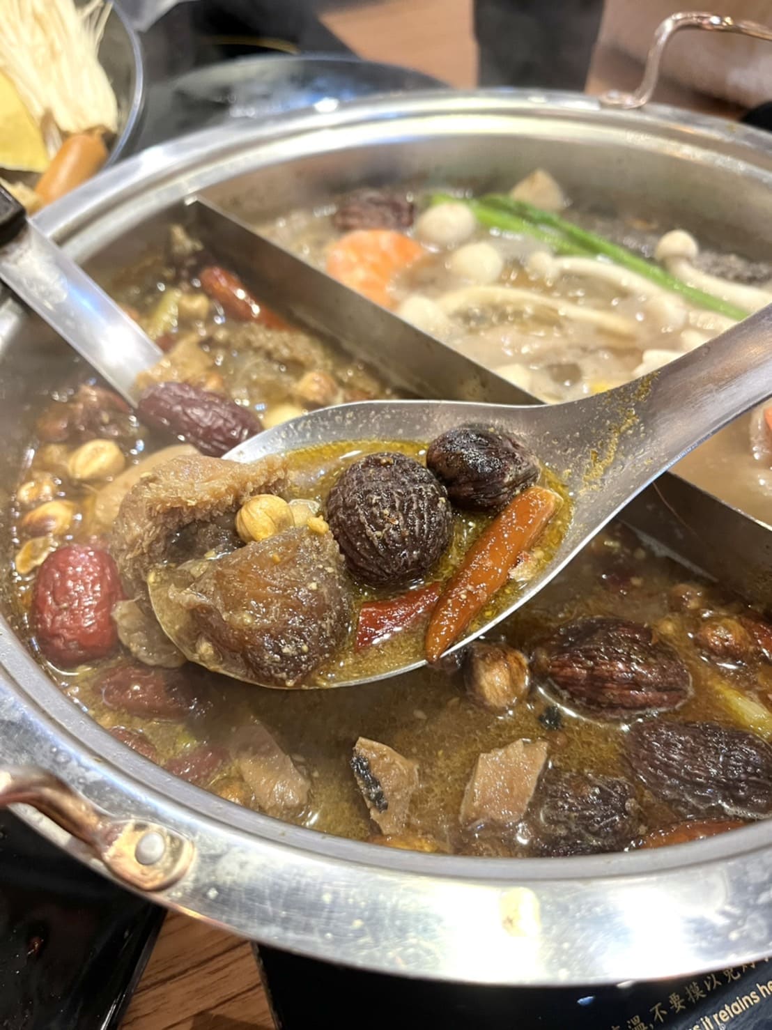 蒙古紅|蘆洲火鍋吃到飽,上百種食材和超厲害的湯頭大飽口福 - 第31張圖