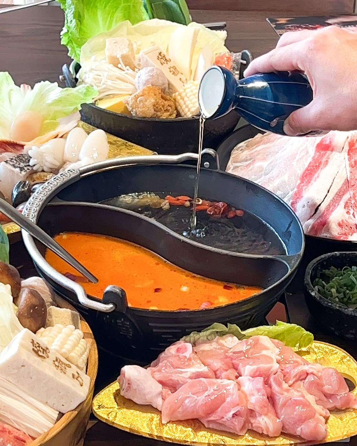 燒瓶子|台中北屯高CP值個人鴛鴦火鍋!湯底好喝食材新鮮,還有豐富免費自助吧 - 第14張圖