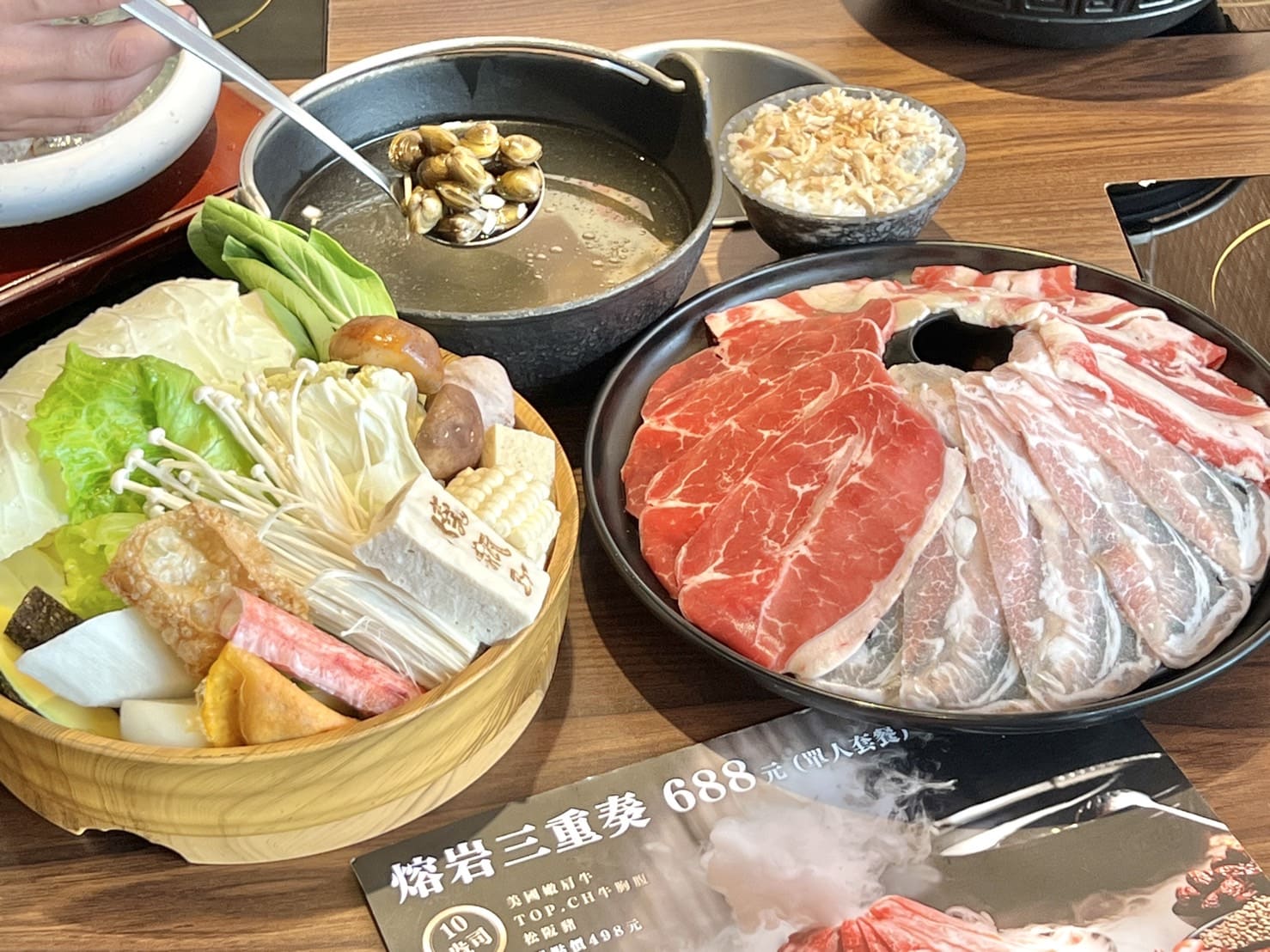 燒瓶子|台中北屯高CP值個人鴛鴦火鍋!湯底好喝食材新鮮,還有豐富免費自助吧 - 第27張圖