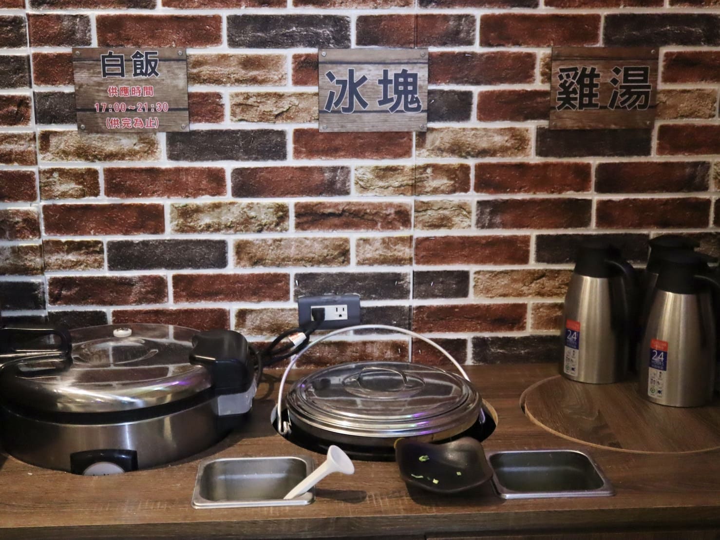新竹宵夜|台灣壹碳烤在香山開新分店啦。雞湯白飯無限續,最低一串起 - 第10張圖