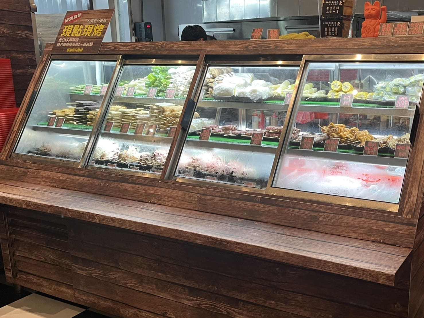 新竹宵夜|台灣壹碳烤在香山開新分店啦。雞湯白飯無限續,最低一串起 - 第7張圖