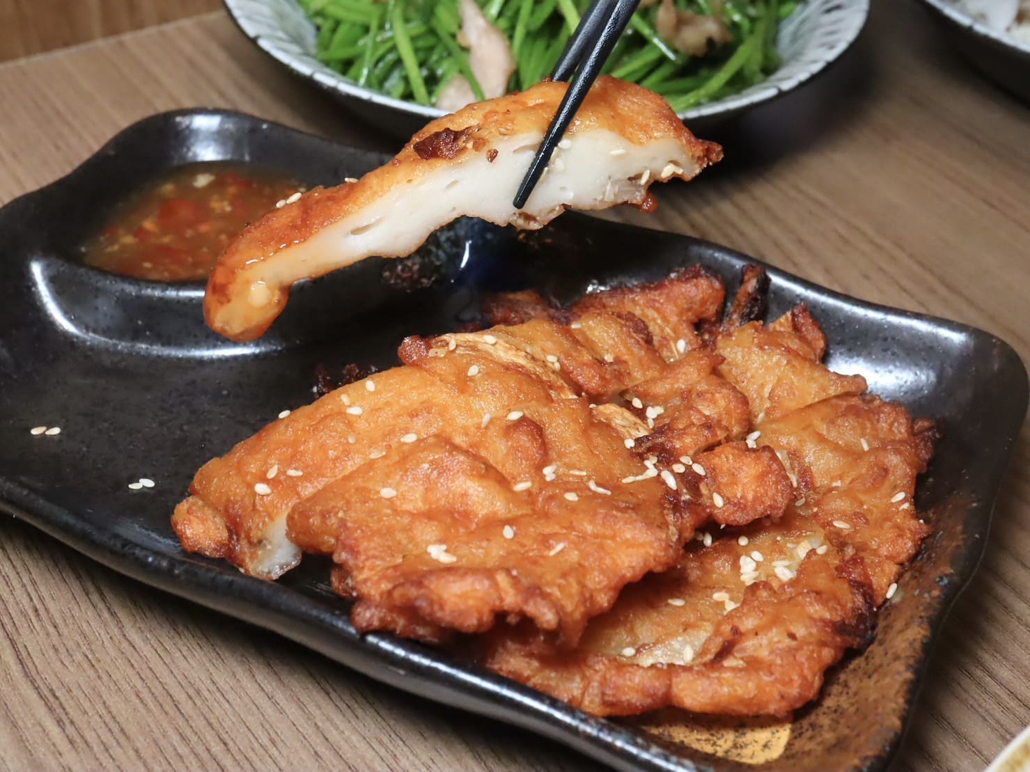 鶴料日式居酒屋|板橋新開幕就擁有高評價!各式串燒、炸物還是主食都好吃無雷。夜貓族新去處 - 第32張圖