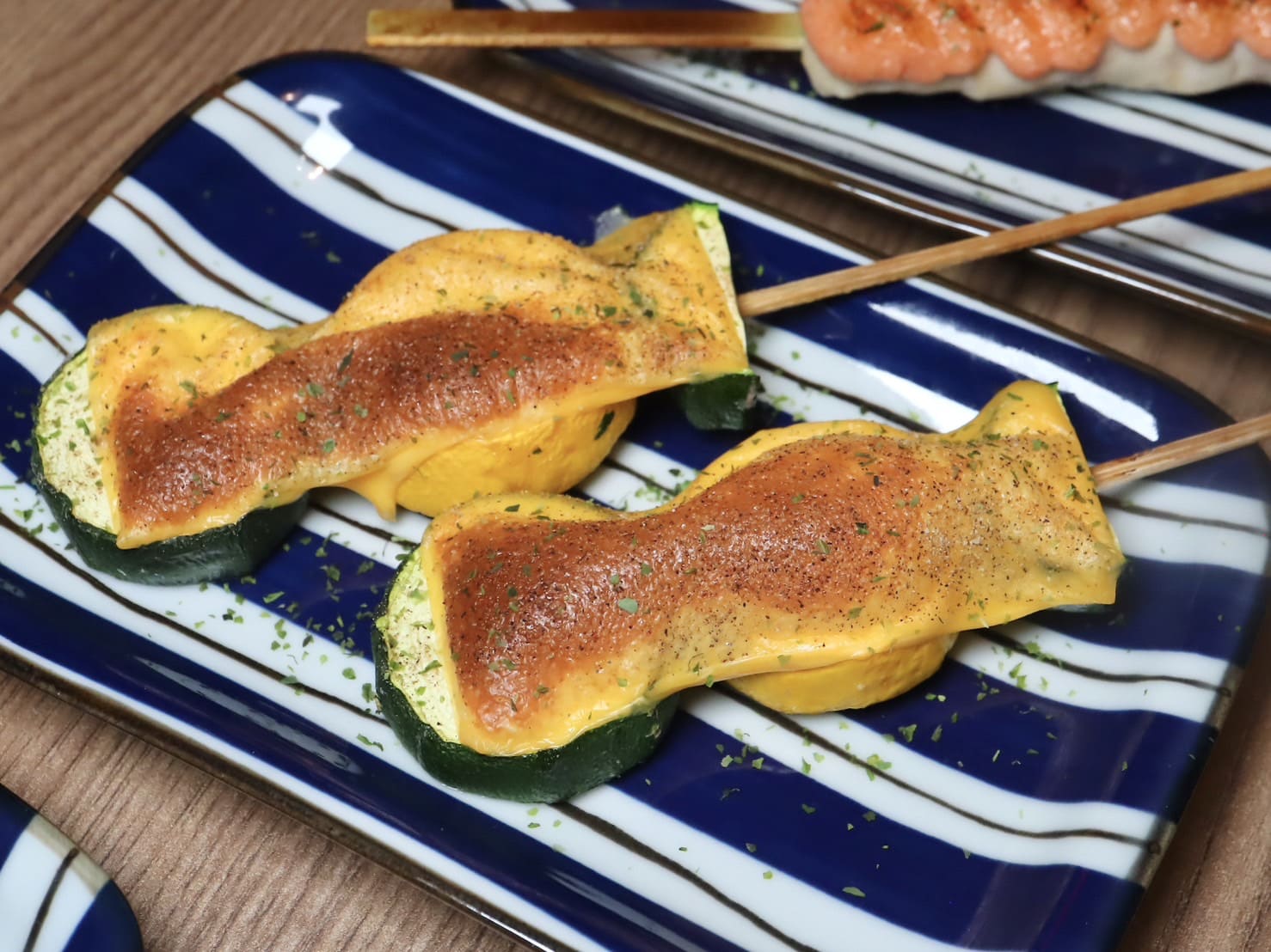 鶴料日式居酒屋|板橋新開幕就擁有高評價!各式串燒、炸物還是主食都好吃無雷。夜貓族新去處 - 第20張圖