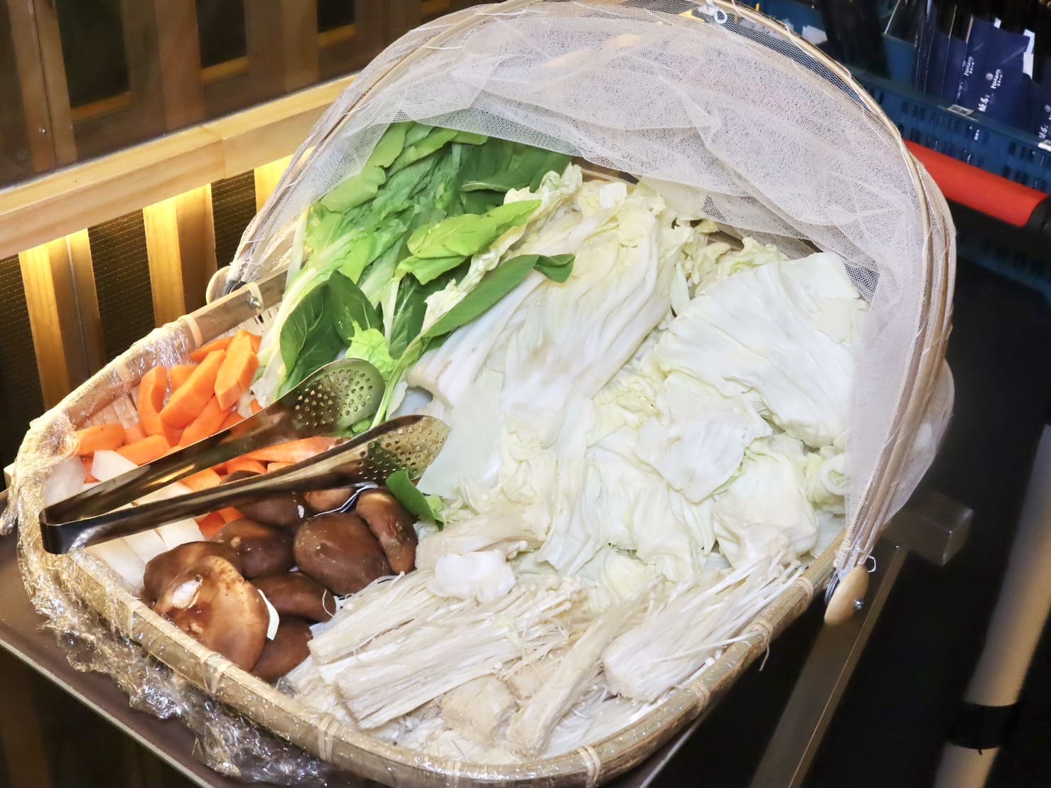 絵馬別邸|築間旗下高品質燒肉品牌插旗西門町還營業到凌晨!火烤兩吃的海陸大餐品項超豐富。甜點竟然有刨冰! - 第29張圖