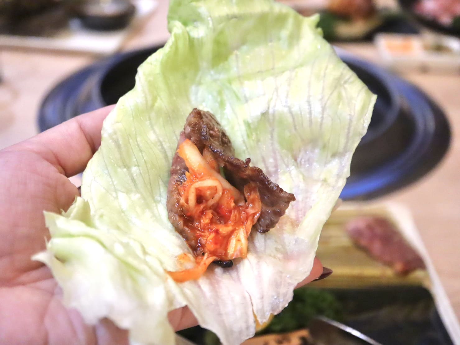 絵馬別邸|築間旗下高品質燒肉品牌插旗西門町還營業到凌晨!火烤兩吃的海陸大餐品項超豐富。甜點竟然有刨冰! - 第14張圖