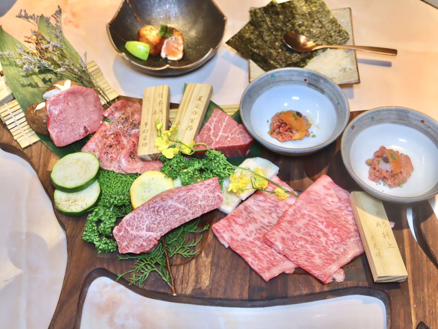 樂軒和牛專門店|和牛界的精品等級,最高品質肉品專人全程桌邊服務代考。私人包廂還有KTV、撞球桌。新竹約會餐廳推薦 - 第11張圖