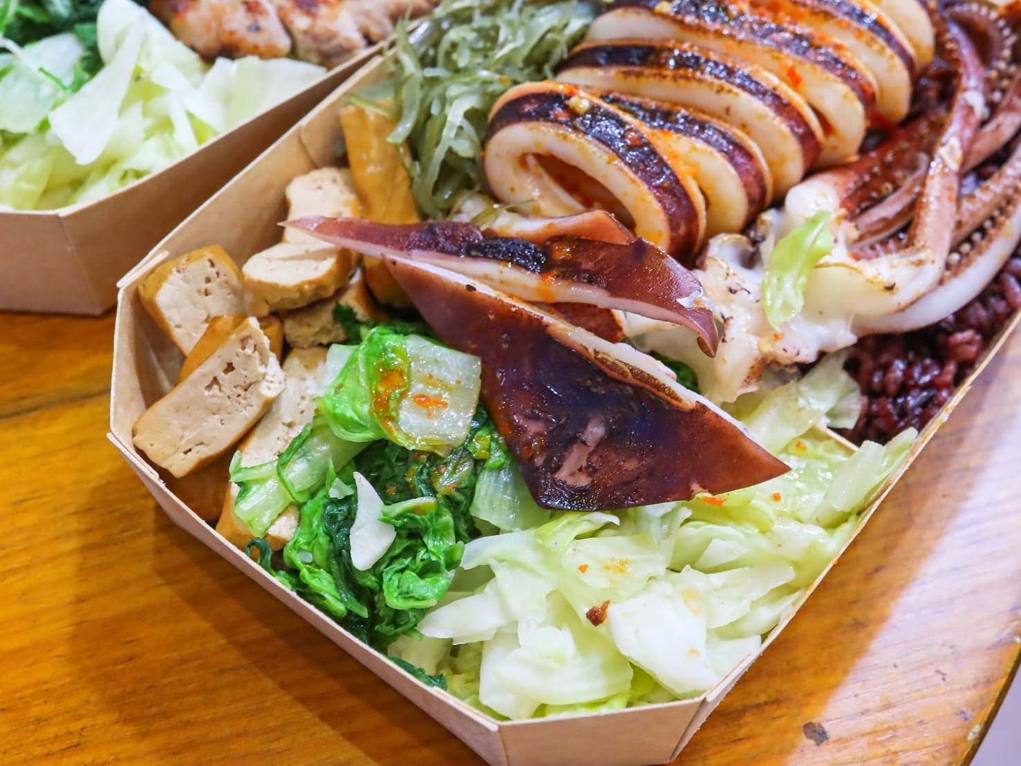 有飯吃健康餐盒|新竹金山街新開幕高CP值大份量健康餐。大推深海魷魚口味 - 第12張圖