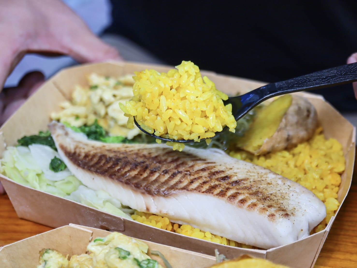 有飯吃健康餐盒|新竹金山街新開幕高CP值大份量健康餐。大推深海魷魚口味 - 第11張圖