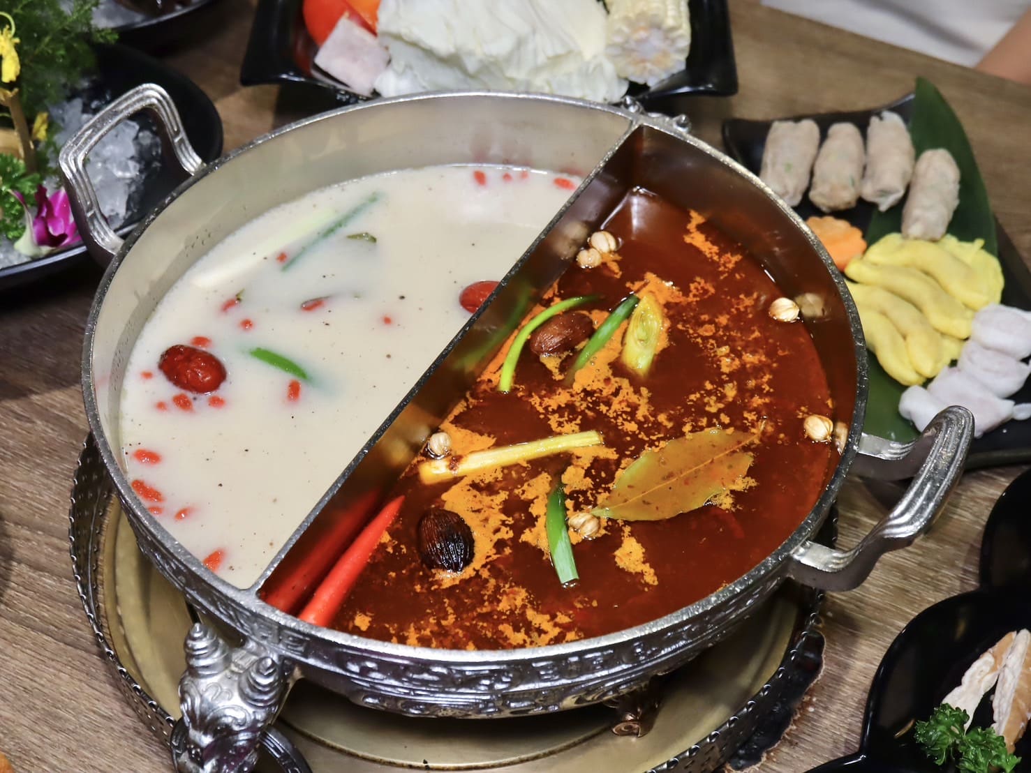 問鼎|西門宮廷火鍋吃到飽,十週年快閃優惠最低8享70種食材、16款哈根達斯。馬辣集團最火宮廷鍋物 - 第19張圖