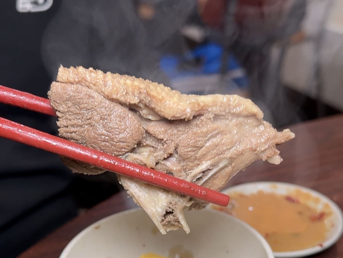 帝王食補|薑母鴨也能做成鴛鴦鍋!寒冬食補必吃薑母鴨創始元祖。黃金麵線和多種自製火鍋料超暖胃 - 第10張圖