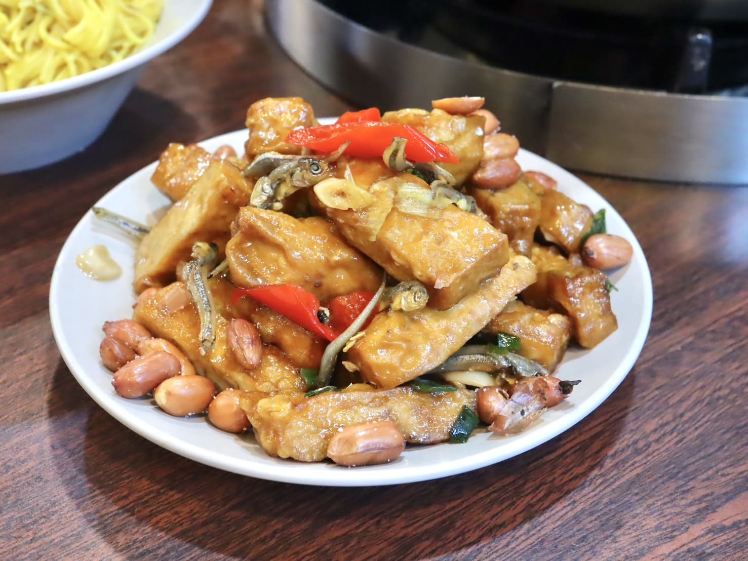 帝王食補|薑母鴨也能做成鴛鴦鍋!寒冬食補必吃薑母鴨創始元祖。黃金麵線和多種自製火鍋料超暖胃 - 第13張圖