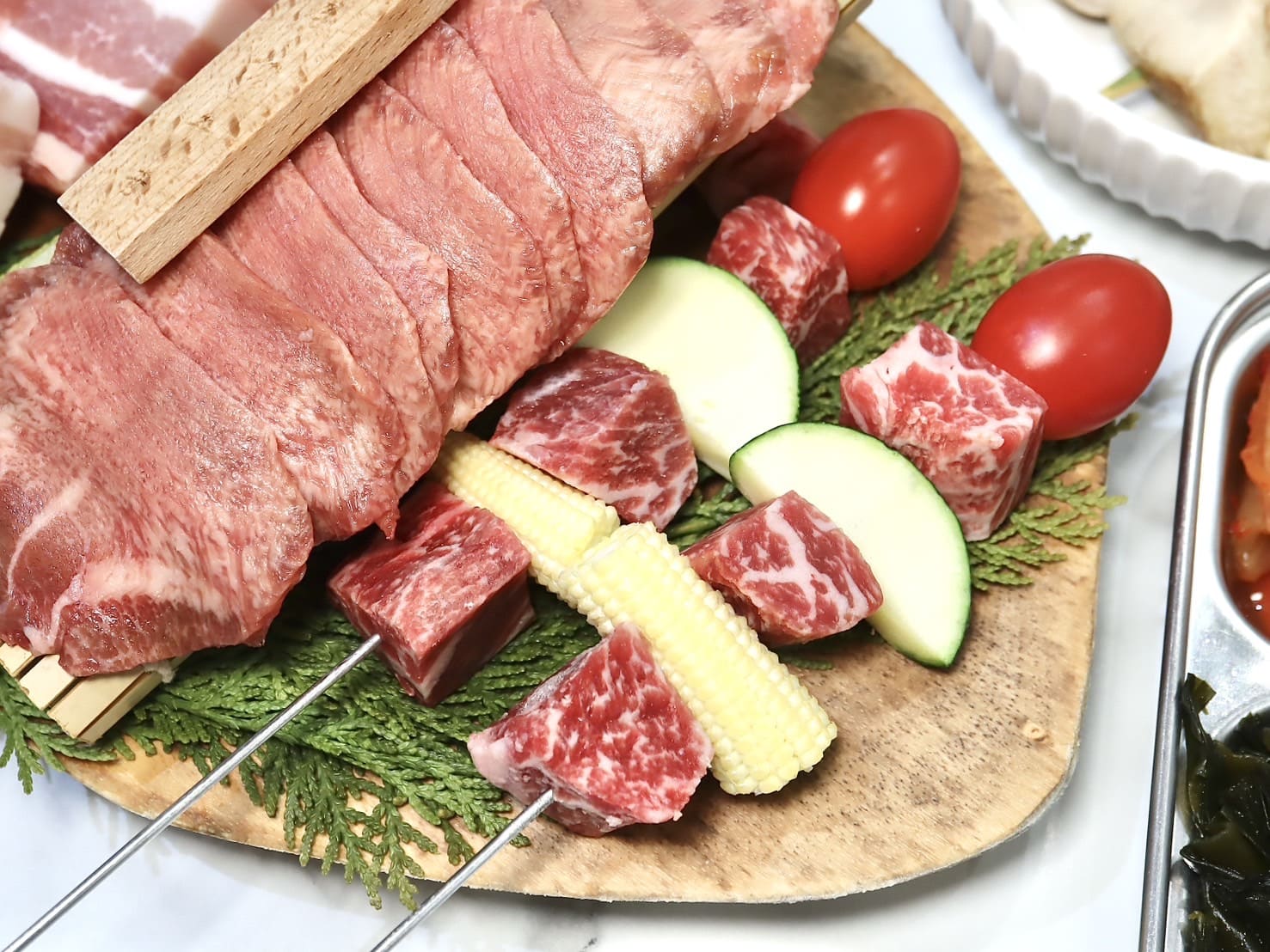 Gogi Gogi 韓式燒肉|竹北聚餐推薦,厚切豬五花吃到飽!新鮮手切肉還有專人桌邊代烤 - 第30張圖