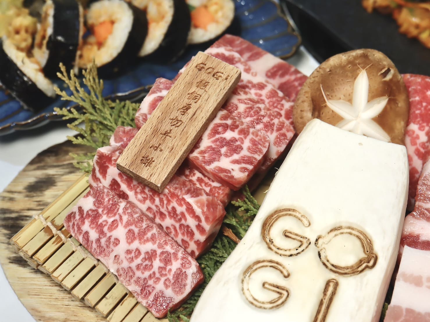 Gogi Gogi 韓式燒肉|竹北聚餐推薦,厚切豬五花吃到飽!新鮮手切肉還有專人桌邊代烤 - 第28張圖