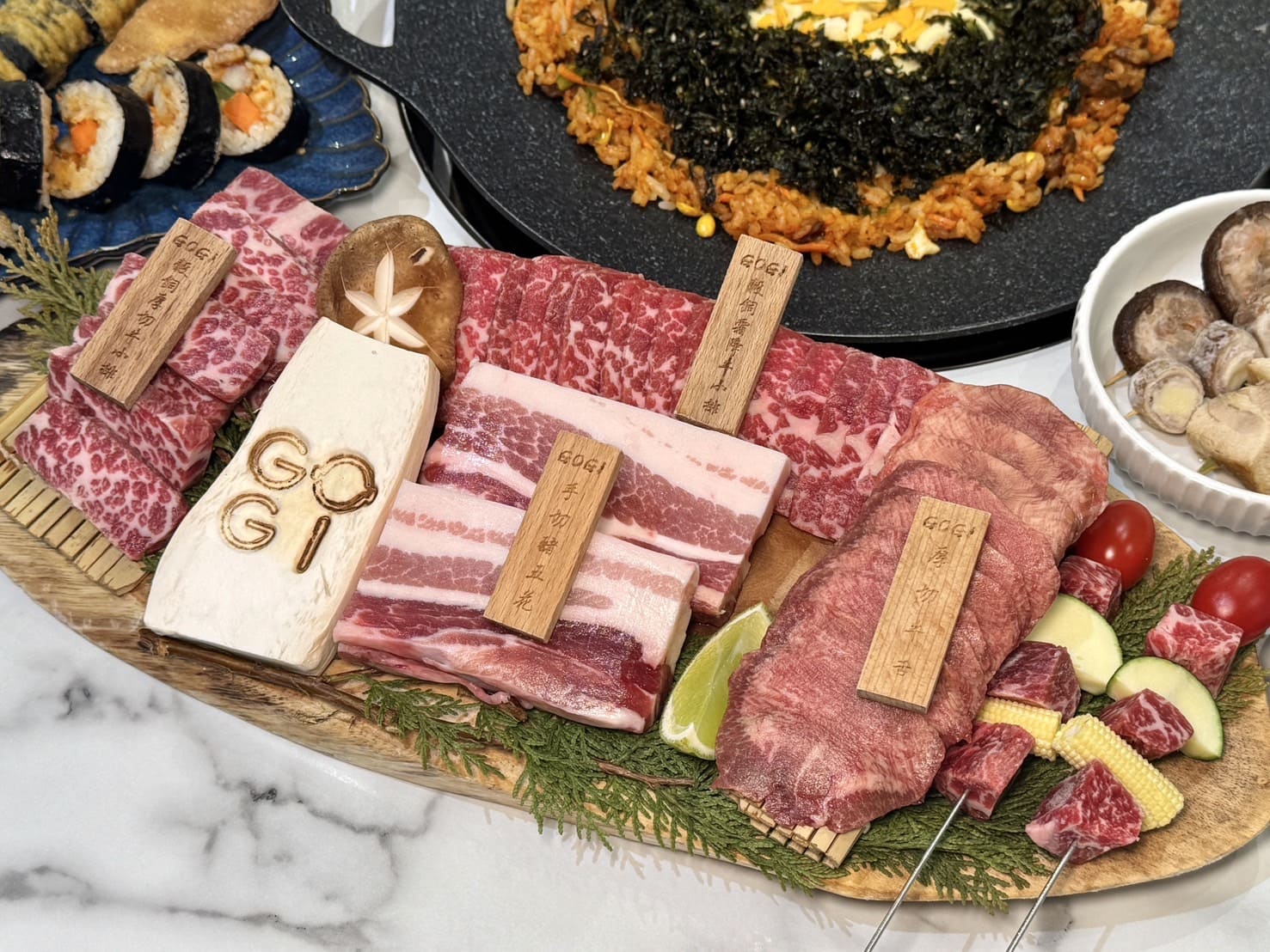 Gogi Gogi 韓式燒肉|竹北聚餐推薦,厚切豬五花吃到飽!新鮮手切肉還有專人桌邊代烤 - 第19張圖