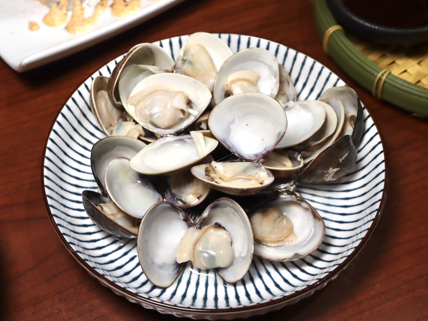 狗一下|公館商圈高CP值深夜居酒屋。平價串燒菜單超過上百種品項,小資族、學生黨必收 - 第26張圖