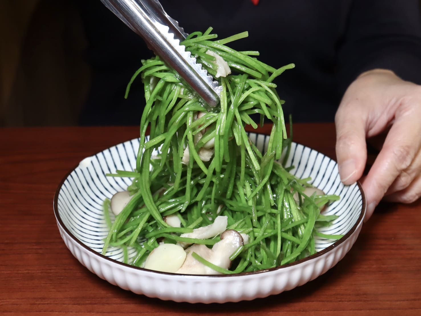 狗一下|公館商圈高CP值深夜居酒屋。平價串燒菜單超過上百種品項,小資族、學生黨必收 - 第25張圖