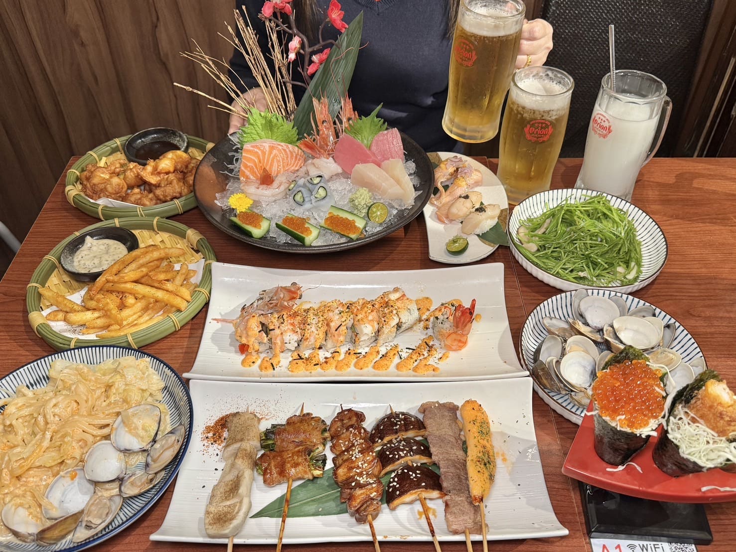 狗一下|公館商圈高CP值深夜居酒屋。平價串燒菜單超過上百種品項,小資族、學生黨必收 - 第7張圖