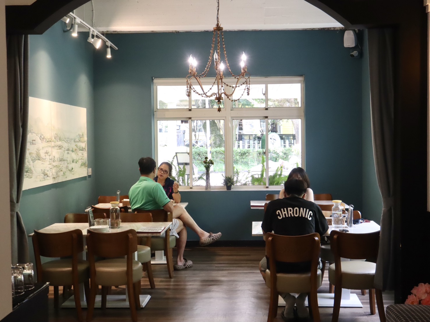 The Café By想陽明山|美軍宿舍群最美餐廳。美式大庭院放鬆愜意。餐點全品項好吃無雷。約會聚餐推薦 - 第16張圖