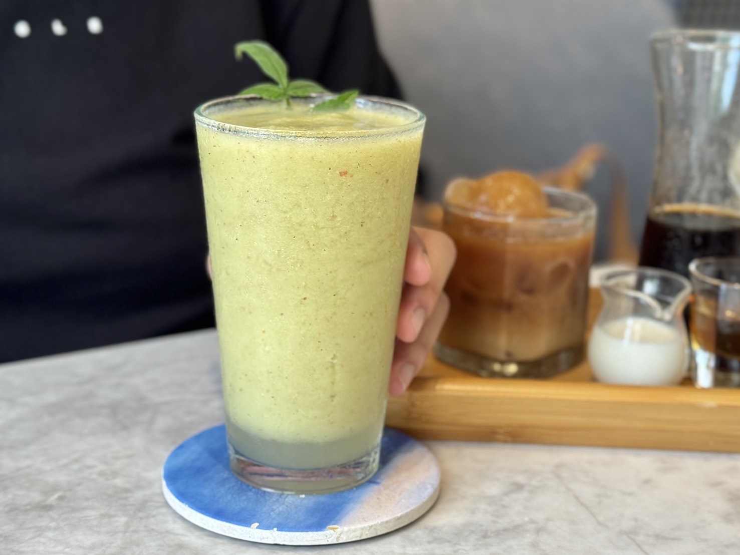 The Café By想陽明山|美軍宿舍群最美餐廳。美式大庭院放鬆愜意。餐點全品項好吃無雷。約會聚餐推薦 - 第34張圖