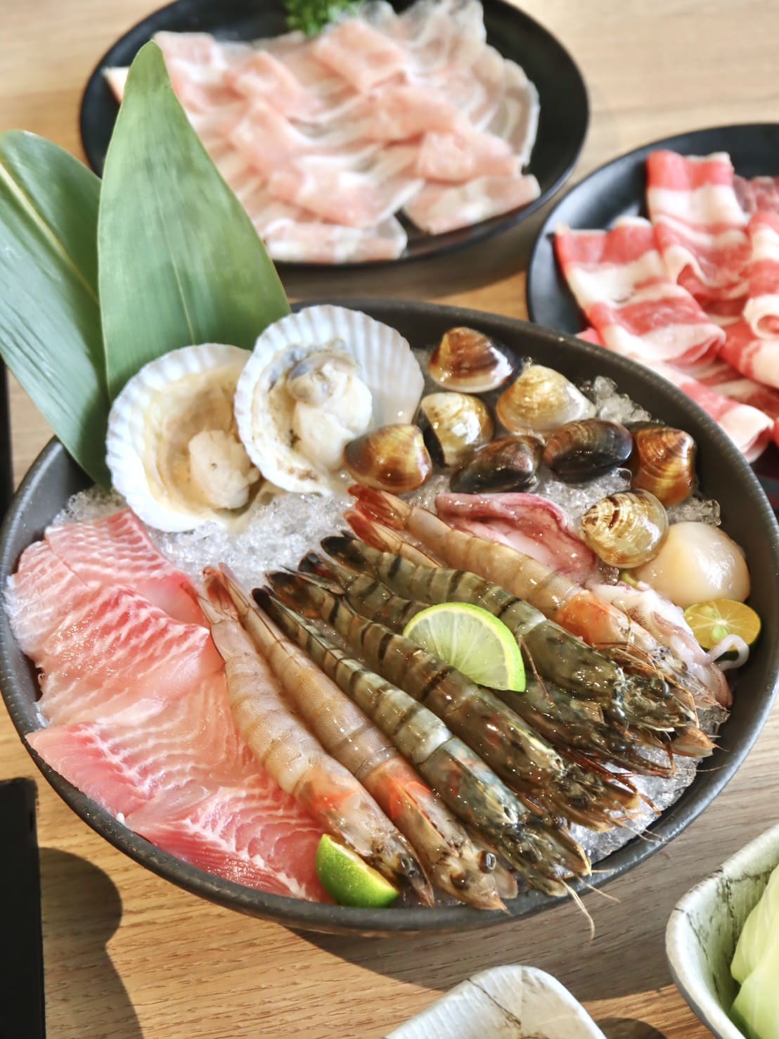 瘋一鍋|板橋環球店新開幕,被火鍋耽誤的飲料店,必點紅烏龍雪梨蘋果鍋、紅玉豆花、三重奏奶蓋 - 第26張圖