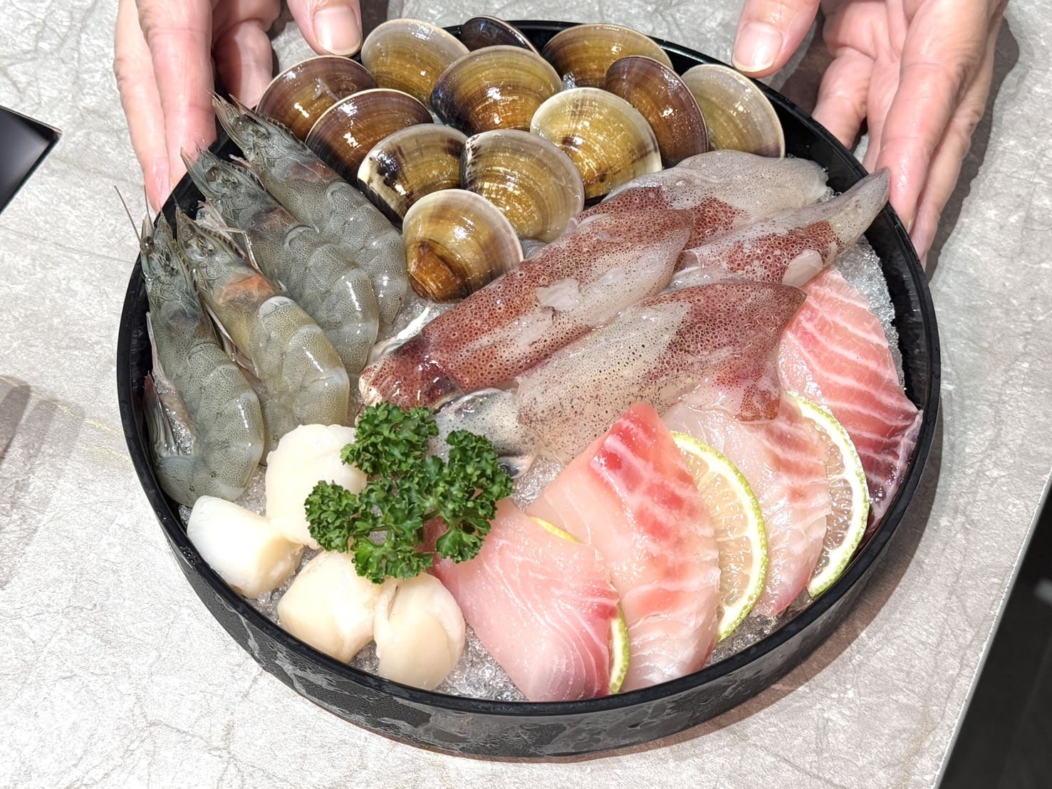 桃金鍋物|竹北店新開幕!50+自助吧、湯底16種個人鴛鴦鍋、老店泡泡冰吃到飽。還點得到卷卷烘焙生乳銅鑼燒 - 第36張圖