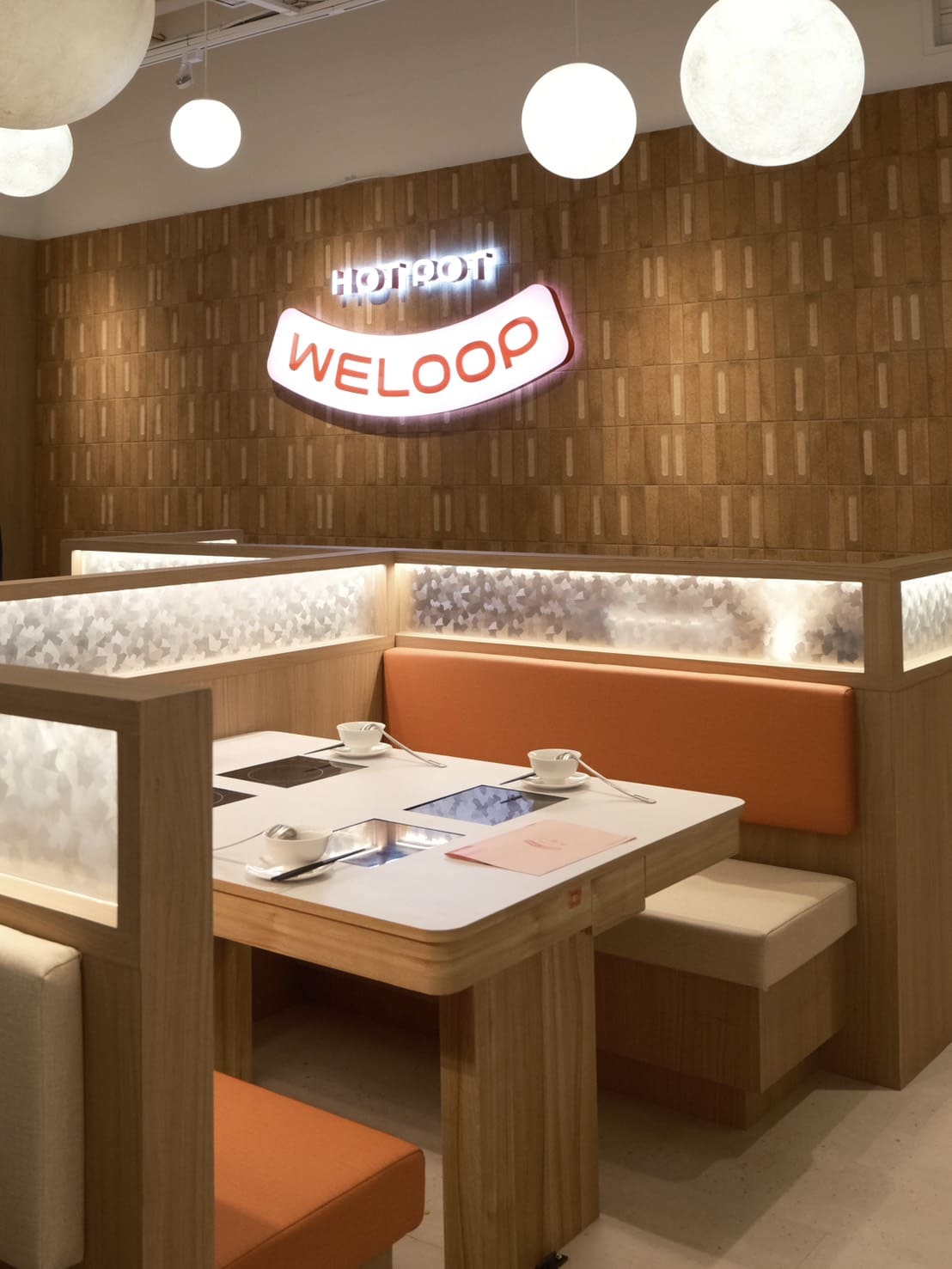 小圍爐|林口新開幕,16種創意火鍋湯底,香菜皮蛋、麻油雞佛必吃推薦。用湯底反轉你的火鍋印象 - 第4張圖 小圍爐|林口新開幕,16種創意火鍋湯底,香菜皮蛋、麻油雞佛必吃推薦。用湯底反轉你的火鍋印象