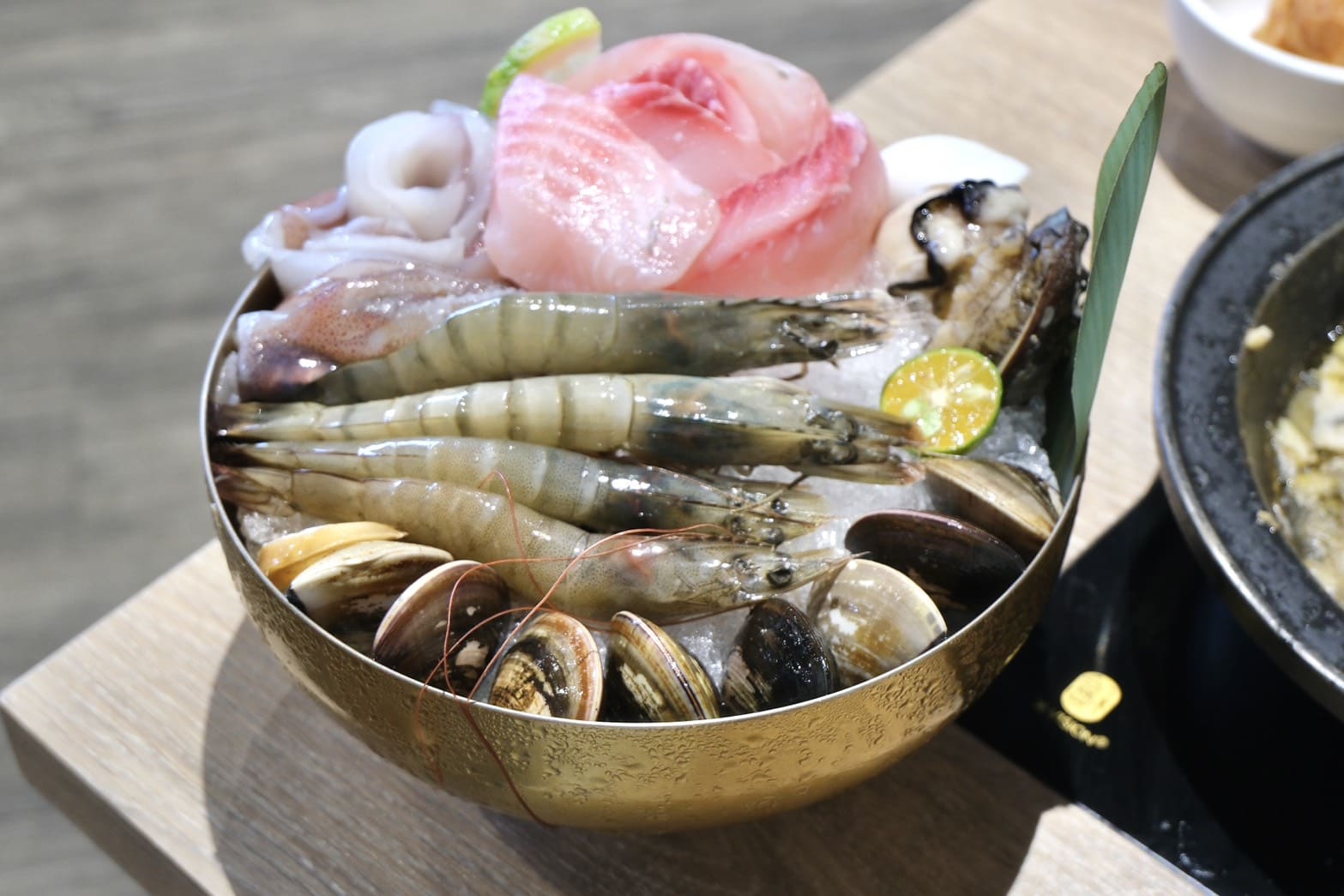 和口田鍋物|羅東在地十年老店升級版火鍋,自助吧豐富、漁港直送海鮮必吃 - 第31張圖 和口田鍋物|羅東在地十年老店升級版火鍋,自助吧豐富、漁港直送海鮮必吃