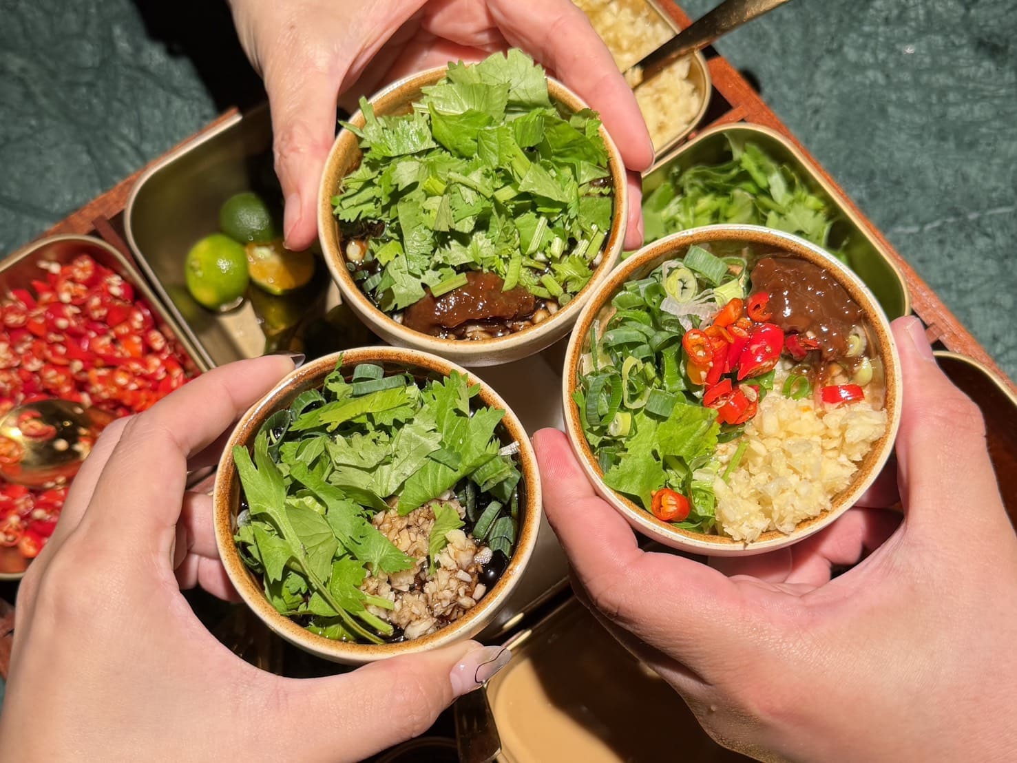 煉丹爐潮汕鍋物｜台北東區新開幕，皇金花膠雞爐、陰陽雙修的的沈浸式煉丹體驗