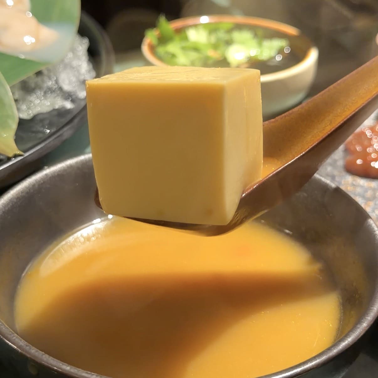 煉丹爐潮汕鍋物｜台北東區新開幕，皇金花膠雞爐、陰陽雙修的的沈浸式煉丹體驗