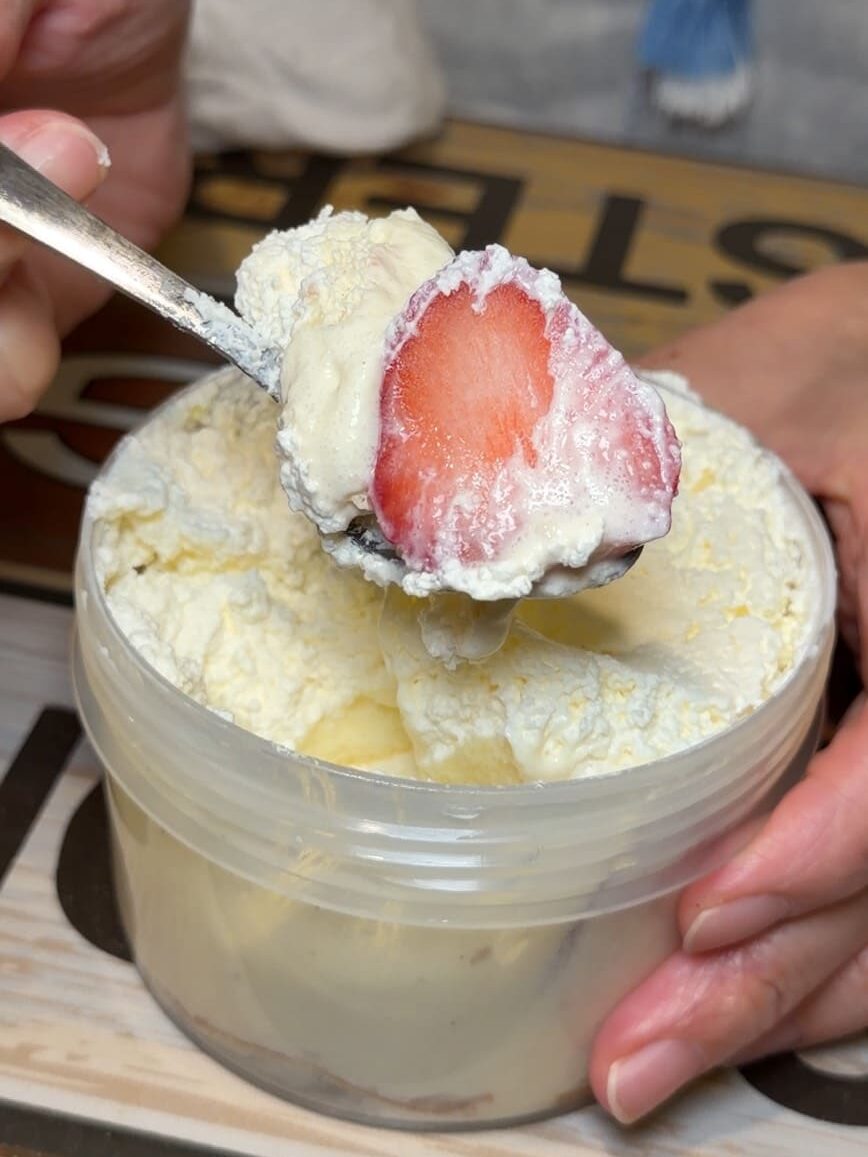 哞哞手作甜點｜新莊不限時貓咪咖啡廳，六款飲料免費續杯太佛！開心果巴斯克必點