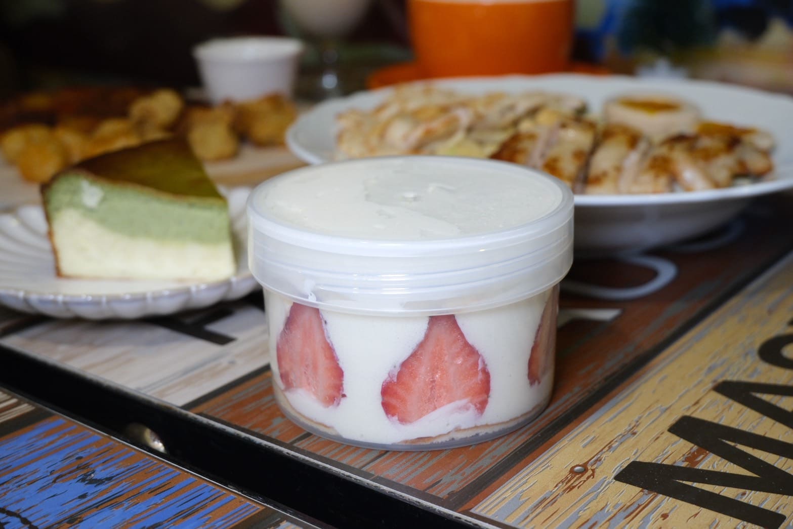 哞哞手作甜點｜新莊不限時貓咪咖啡廳，六款飲料免費續杯太佛！開心果巴斯克必點