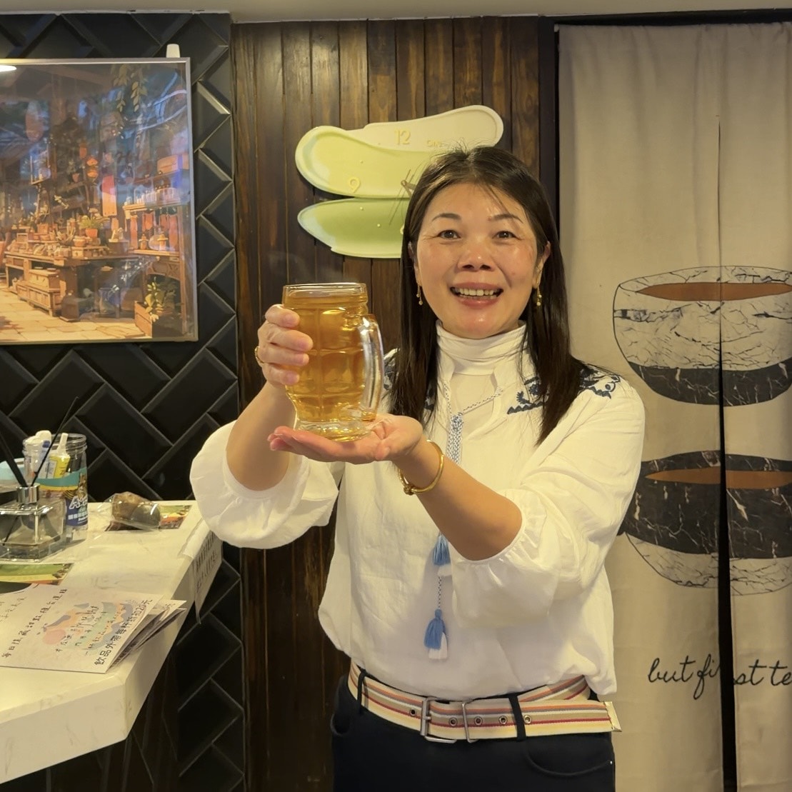 哞哞手作甜點｜新莊不限時貓咪咖啡廳，六款飲料免費續杯太佛！開心果巴斯克必點