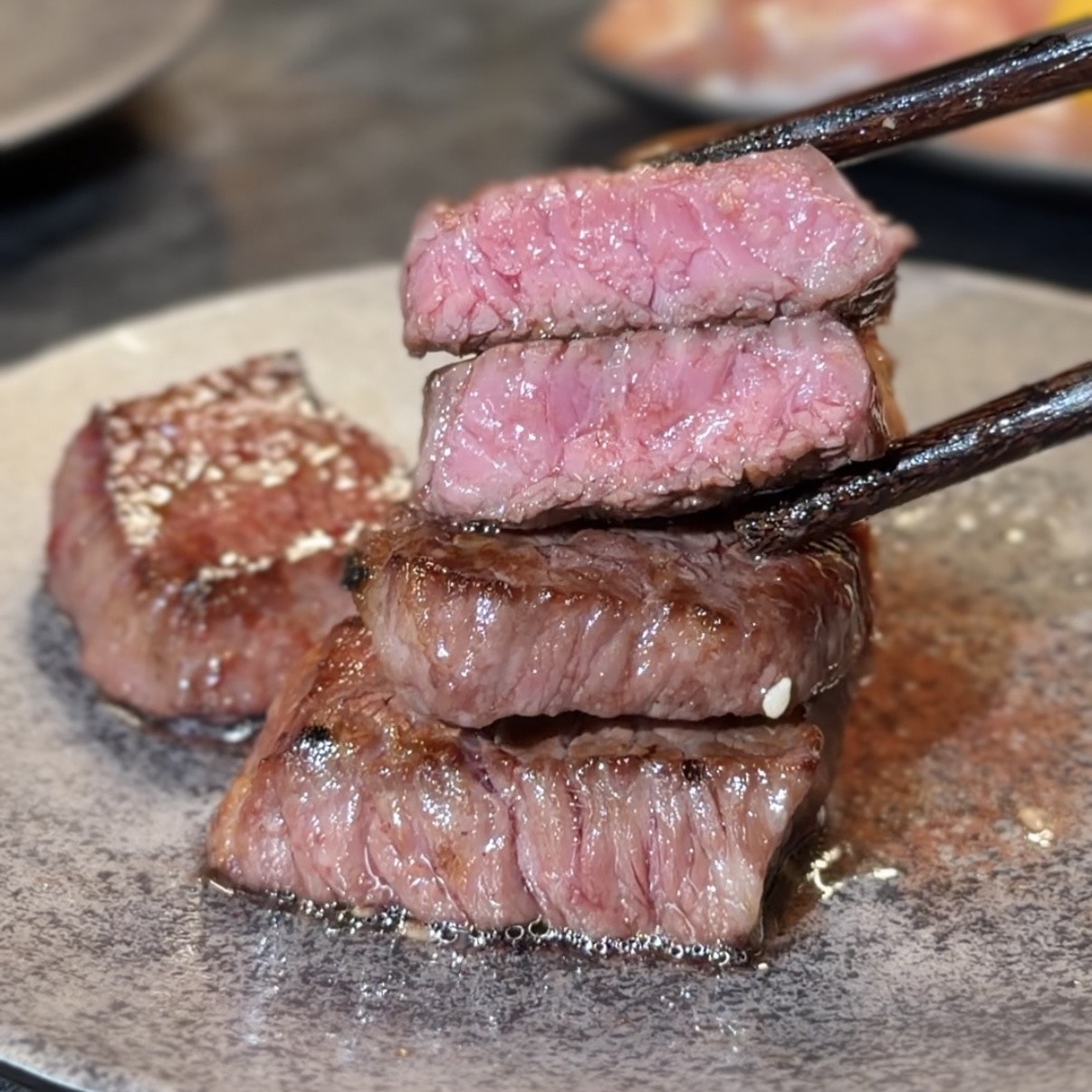 陸本木燒肉|竹北燒肉推薦!享平方附近高質感約會餐廳,厚切牛舌必點 - 第35張圖 陸本木燒肉|竹北燒肉推薦!享平方附近高質感約會餐廳,厚切牛舌必點