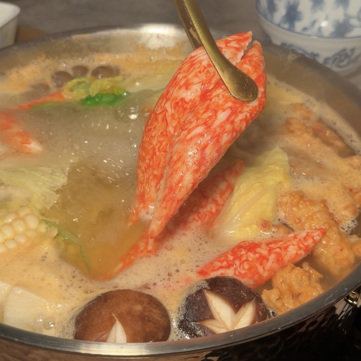 聚食釜｜台北新開幕台式頂級蝦湯鍋物，少見蝦湯鍋底太鮮。雜炊粥直接封神！