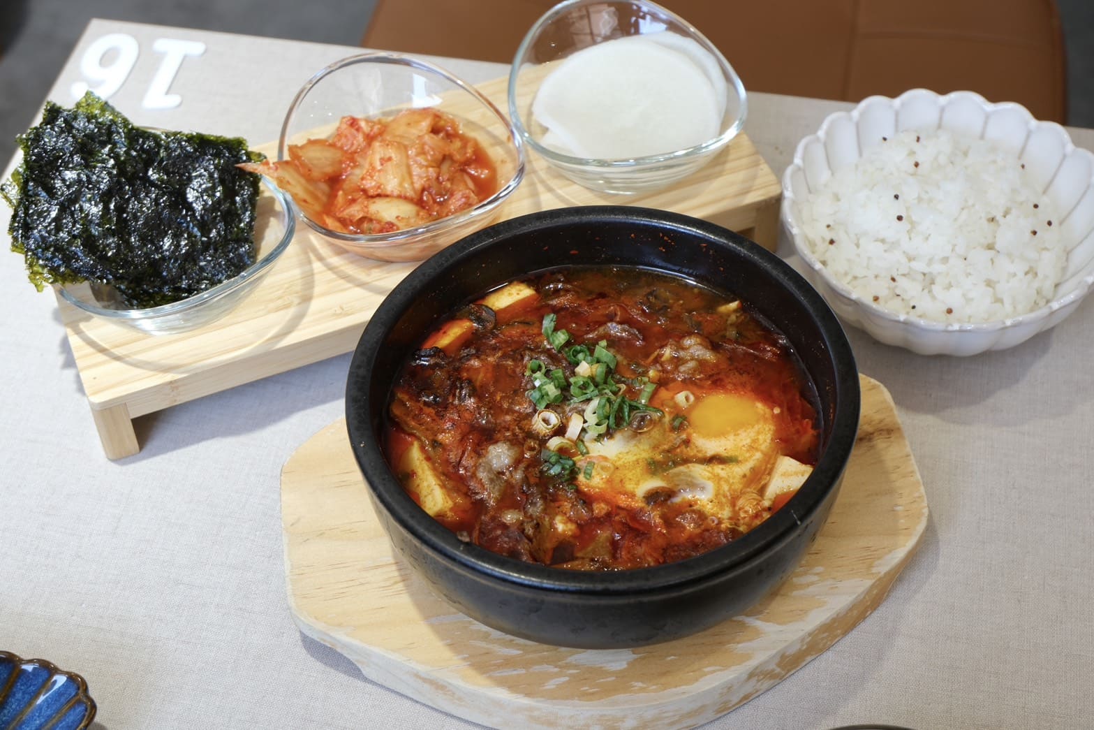 At.First More早寓｜台北東區人氣早午餐，不只是網美店的真實力。必點餐點開箱