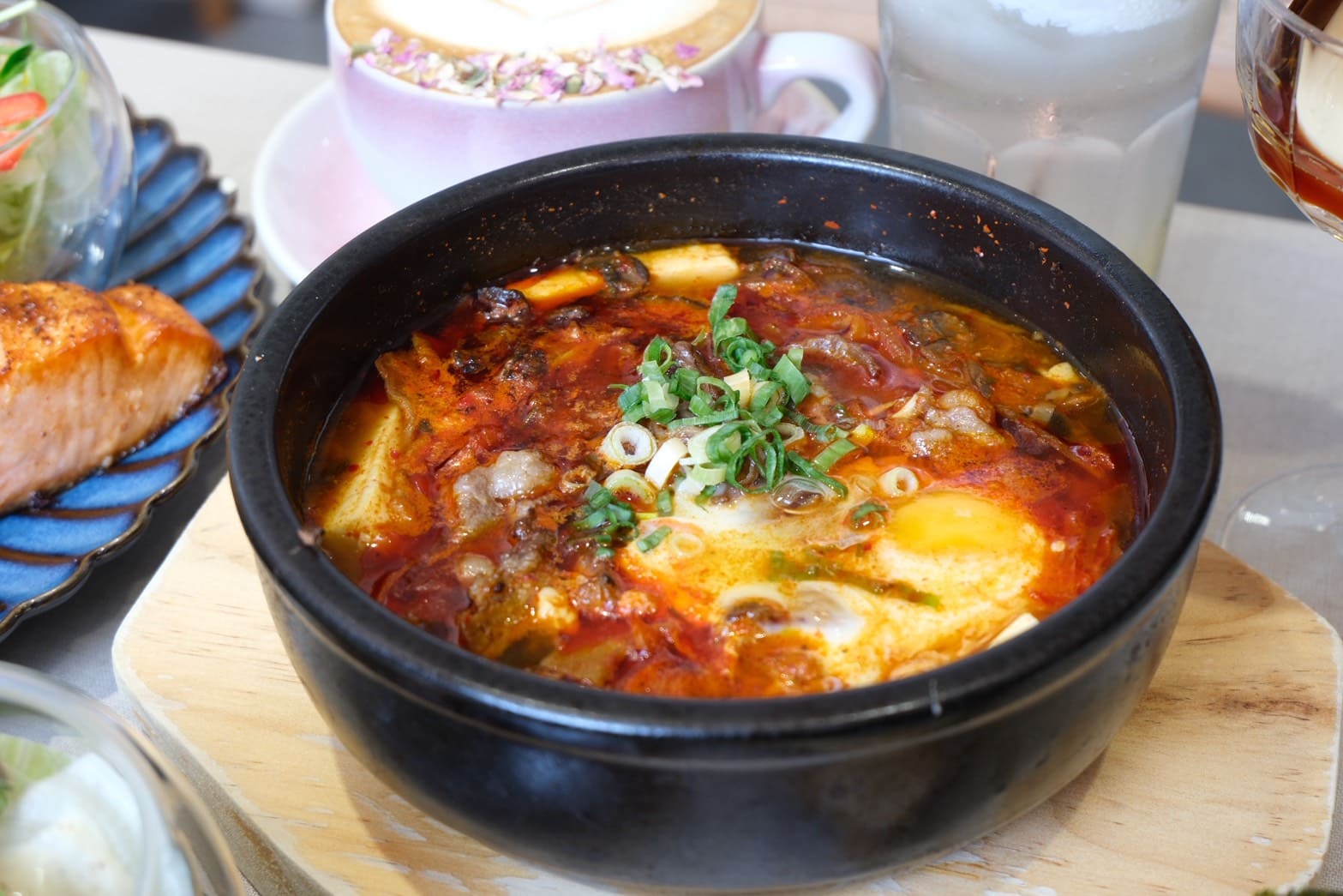 At.First More早寓｜台北東區人氣早午餐，不只是網美店的真實力。必點餐點開箱
