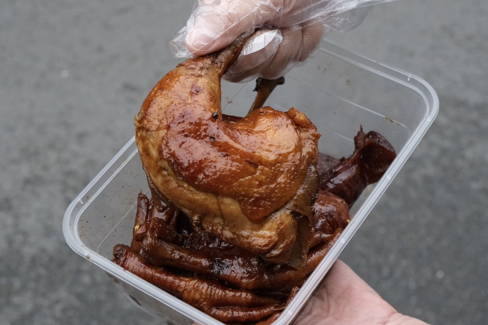 鴨滷霸|湖口人私藏滷味曝光!熱式乾滷味強到在地人也甘願排隊掃貨。必點豬肋排、鴨翅、雞爪 - 第27張圖 鴨滷霸|湖口人私藏滷味曝光!熱式乾滷味強到在地人也甘願排隊掃貨。必點豬肋排、鴨翅、雞爪