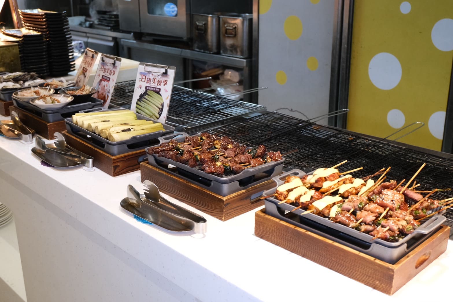 芙洛麗大飯店食譜自助百匯｜黑鮪魚現切秀限時登場！新竹Buffet必吃攻略。現沖牛肉湯、舒芙蕾無限供應，聚餐首選