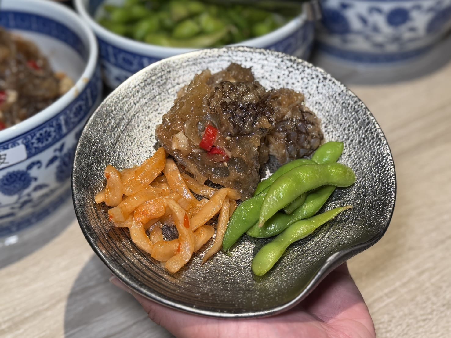 鮑福記鮑魚雞湯鍋｜華山附近新開幕超濃郁粵式雞湯火鍋！加入活體鮑魚現煮！台北火鍋推薦