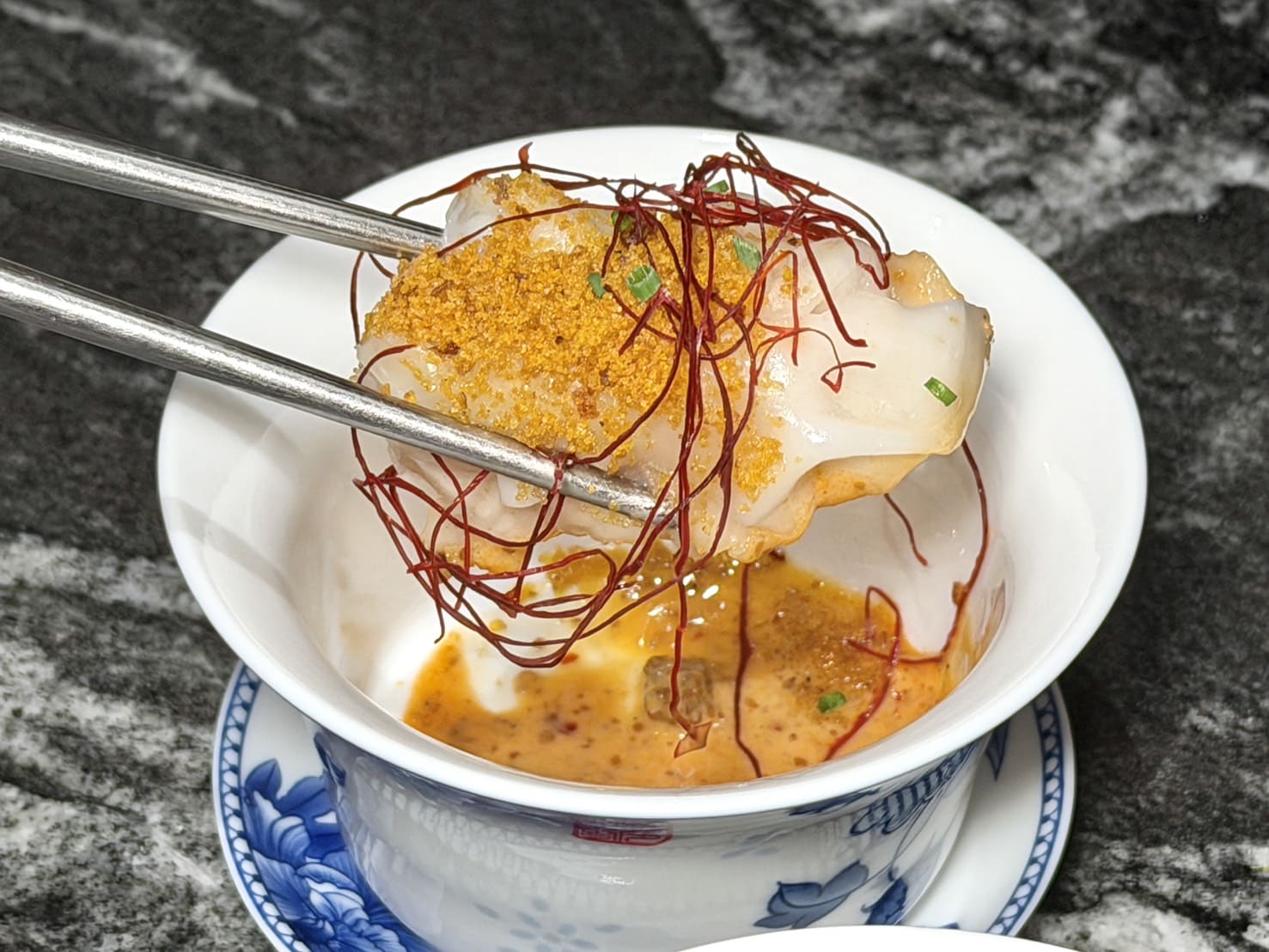 二訪台北高級火鍋推薦｜二本松涮涮屋期間限定「極上帝王蟹雙人套餐」！活體帝王蟹五吃＋甲羅燒太奢華，專人桌邊服務打造頂級海陸饗宴