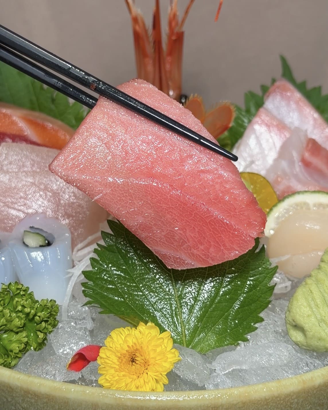 麓島居酒聚場｜桃園藝文特區Google 4.9星高評價。冠軍調酒、生魚片、烤串、火鍋一次滿足！桃園聚餐推薦