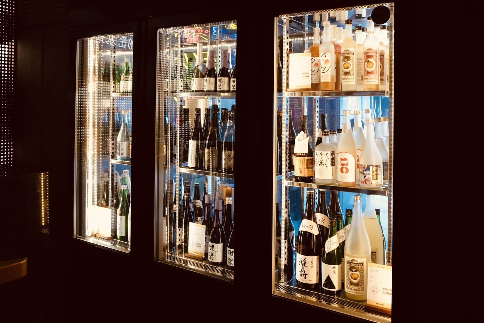 麓島居酒聚場｜桃園藝文特區Google 4.9星高評價。冠軍調酒、生魚片、烤串、火鍋一次滿足！桃園聚餐推薦